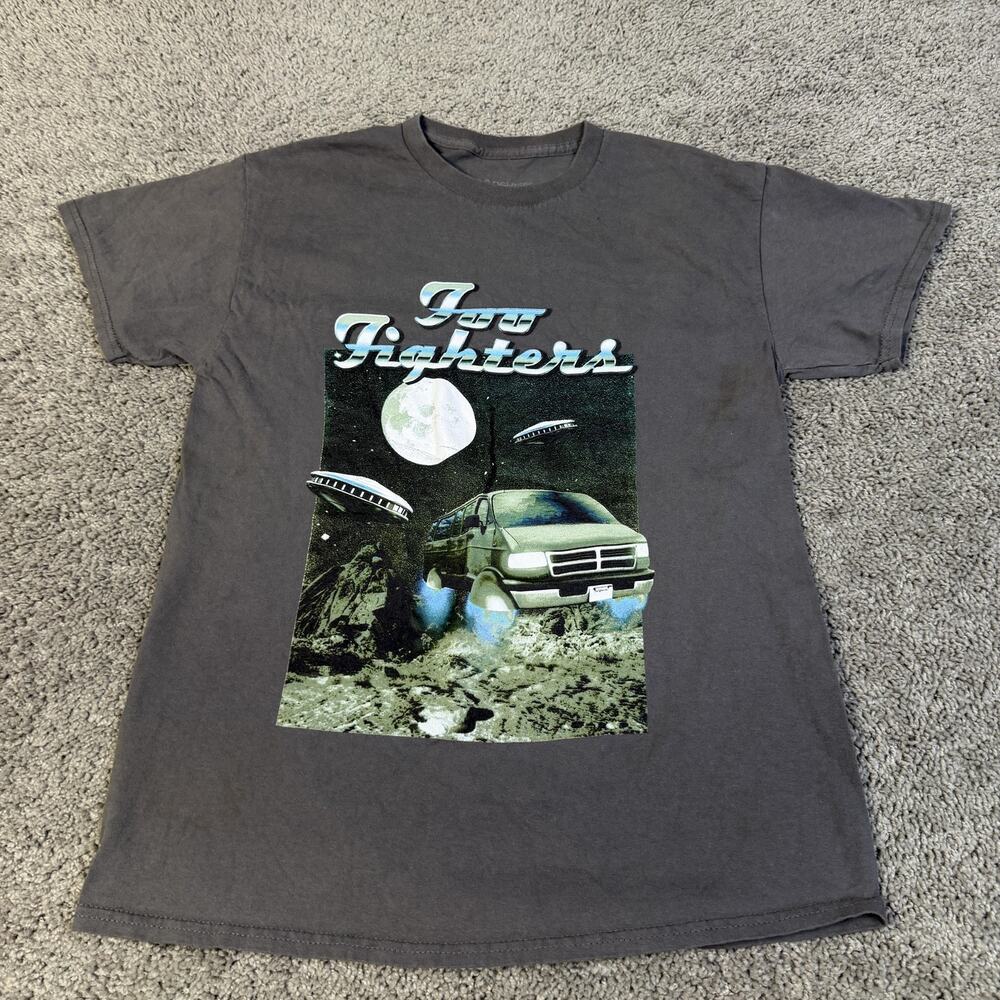 Foo Fighters Shirt Mens M Gray UFO Van Graphic Crew Neck Tagless Cotton Tee
